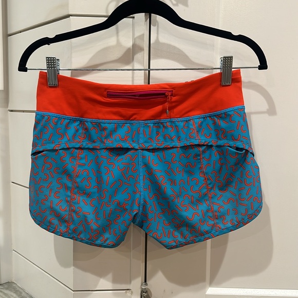 (6150) Lululemon Speed Short 2015 Seawheeze - Turquoise with Red Squiggles - Picture 6 of 8